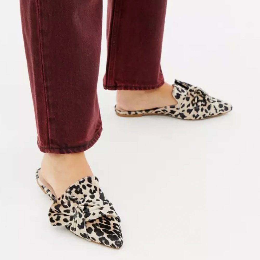 EUC Aldo Leopard Print Knotted Pointed Toe Mule Flats Size 8.5